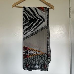 XXSOLDXX NWOT H&M geometric colorful scarf